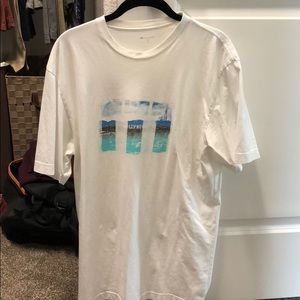 Travis Mathew- T Shirt